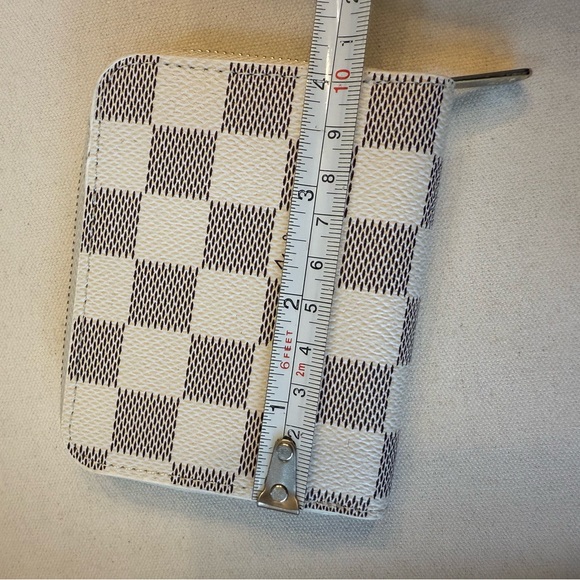 Checkered Wallet - Picture 4 of 4